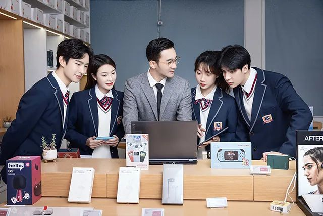 ѧ����ѡ��ƽ̨�ܹؼ��������»��������Ƽ�ְҵ����ѧУ���������ְҵ�¿���