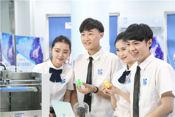 ���б�ҵ��������ỹ��ѡ��У��ѧ AI �����������»�Ϊδ����·